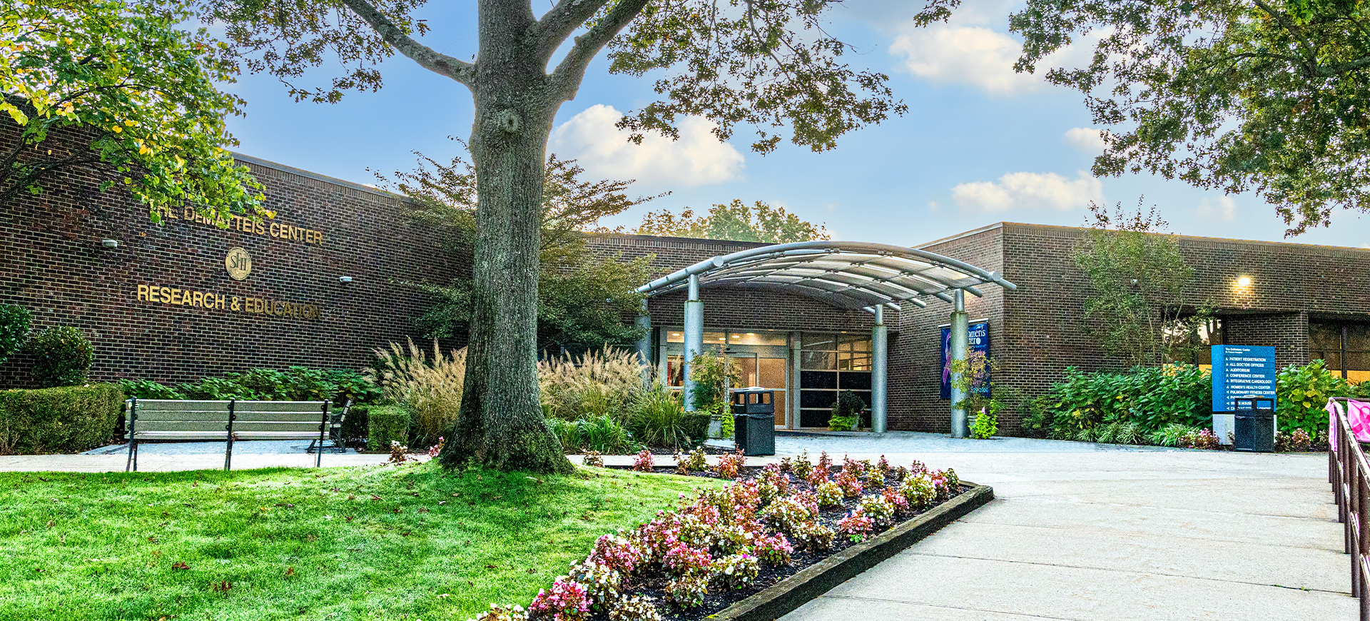       	        
	  	  The Women’s Health Center of St. Francis Hospital & Heart Center
	  	  
	        